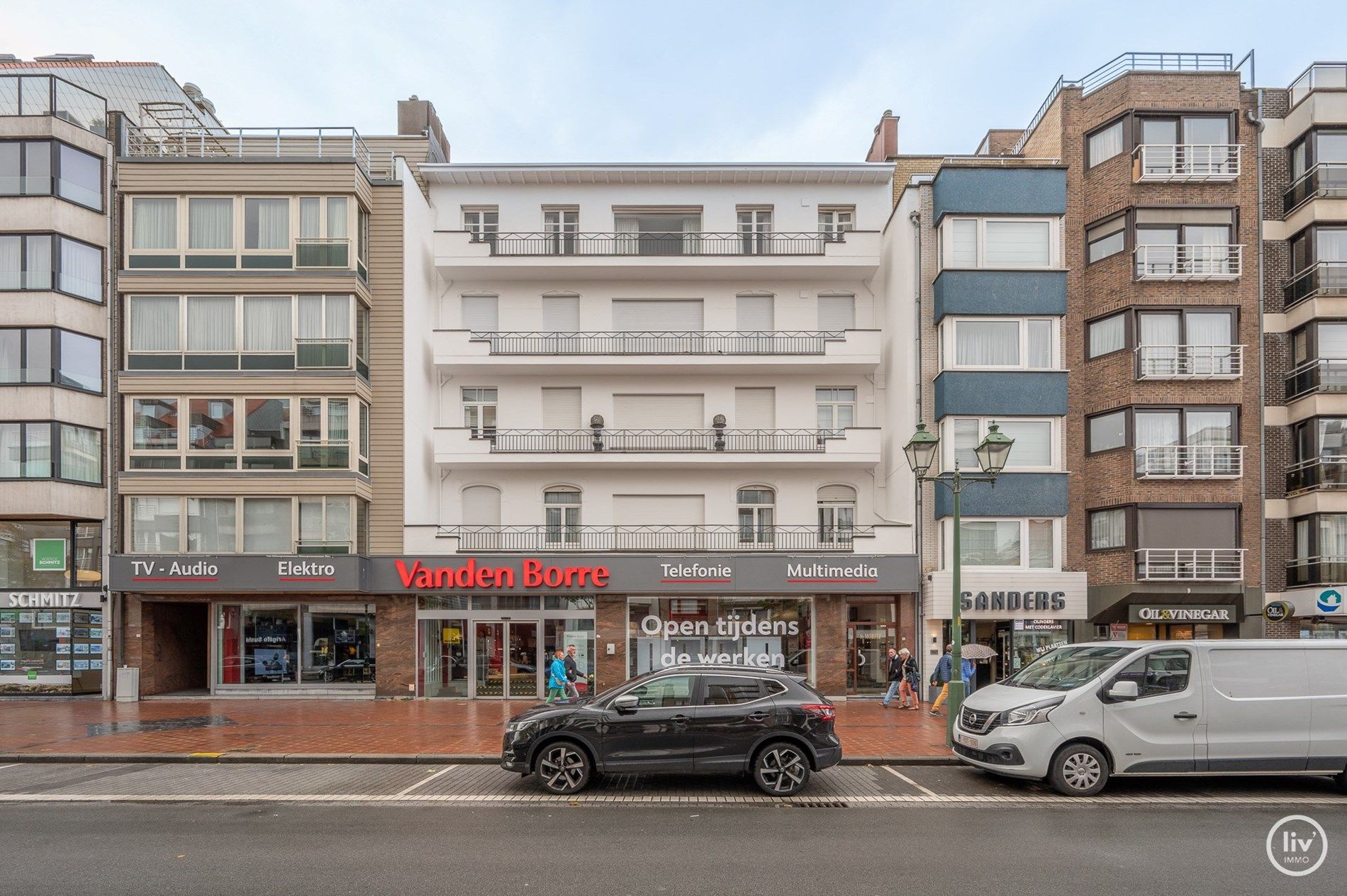 RUIM woonappartement met 4 slaapkamers centraal gelegen op de Lippenslaan te Knokke.  foto 20