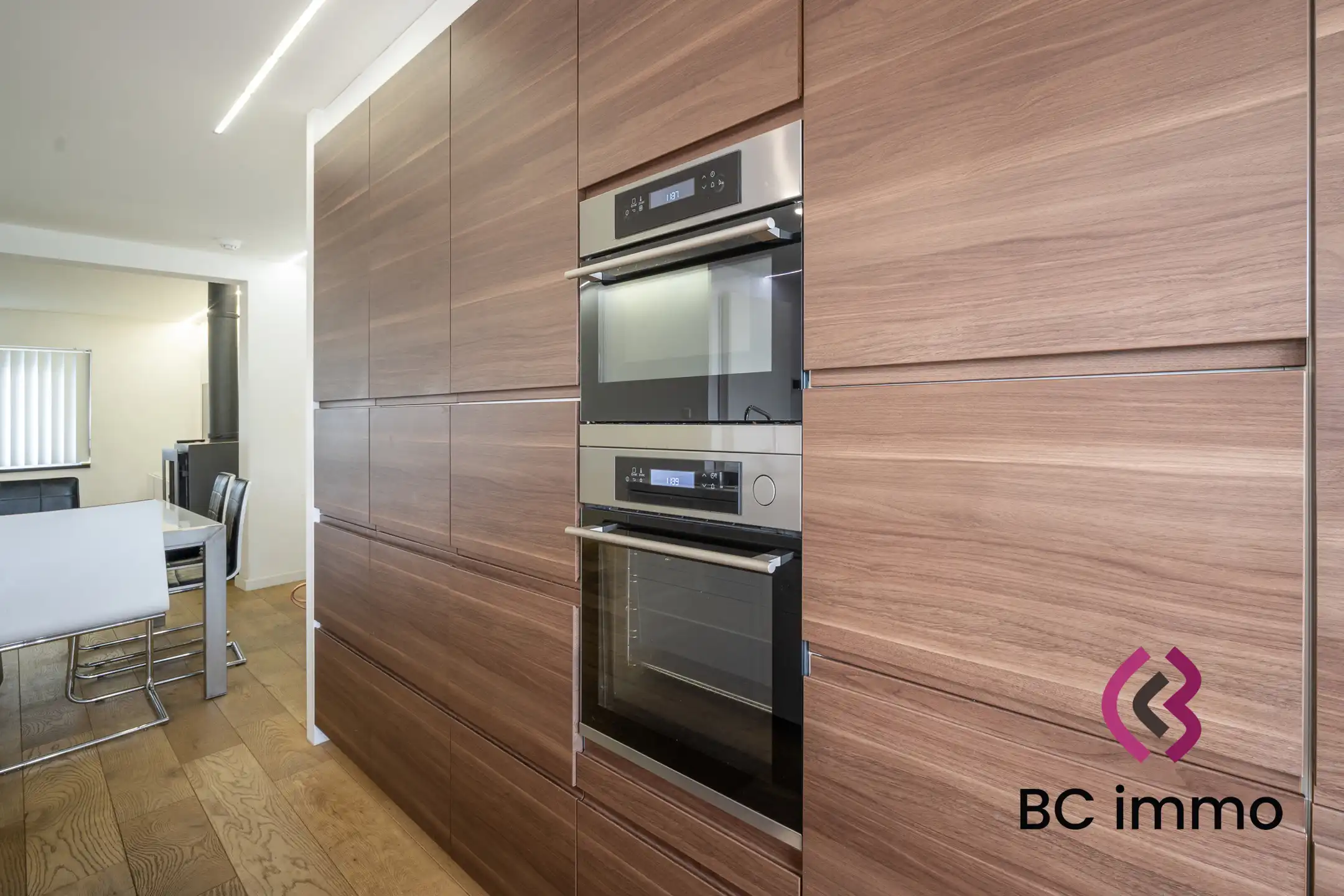 Exclusief duplex met zonneterras, designkeuken en hoogwaardige afwerking foto 8