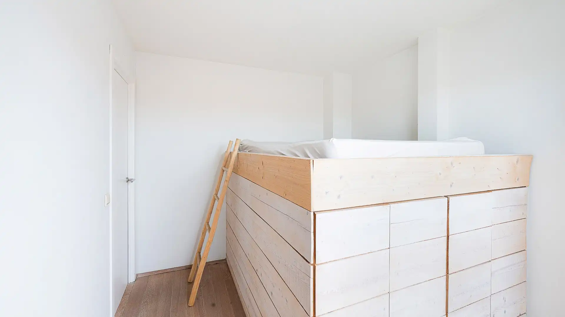 Ruim duplex appartement met zonnige terrassen in hartje Knokke foto 18