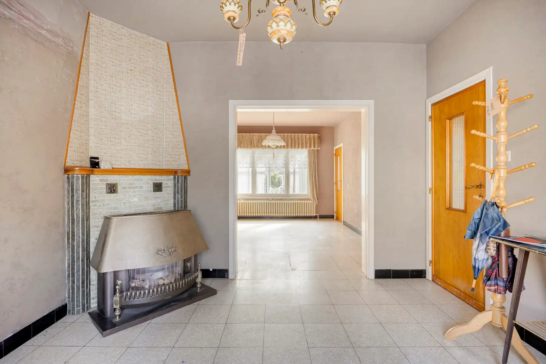 Goed gelegen woning met 3 slaapkamers, garage en tuin foto 8