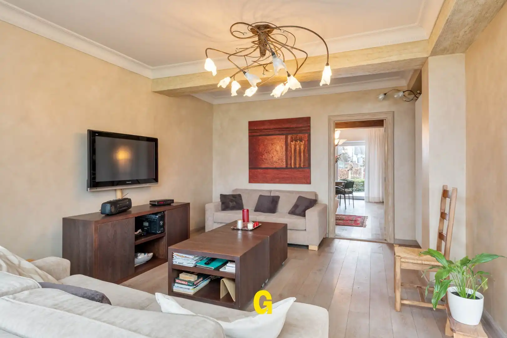 Gezellige ruime (214 m² netto) benedenwoning met drie slaapkamers, tuin en garage, met zicht op natuurgebied  foto 6