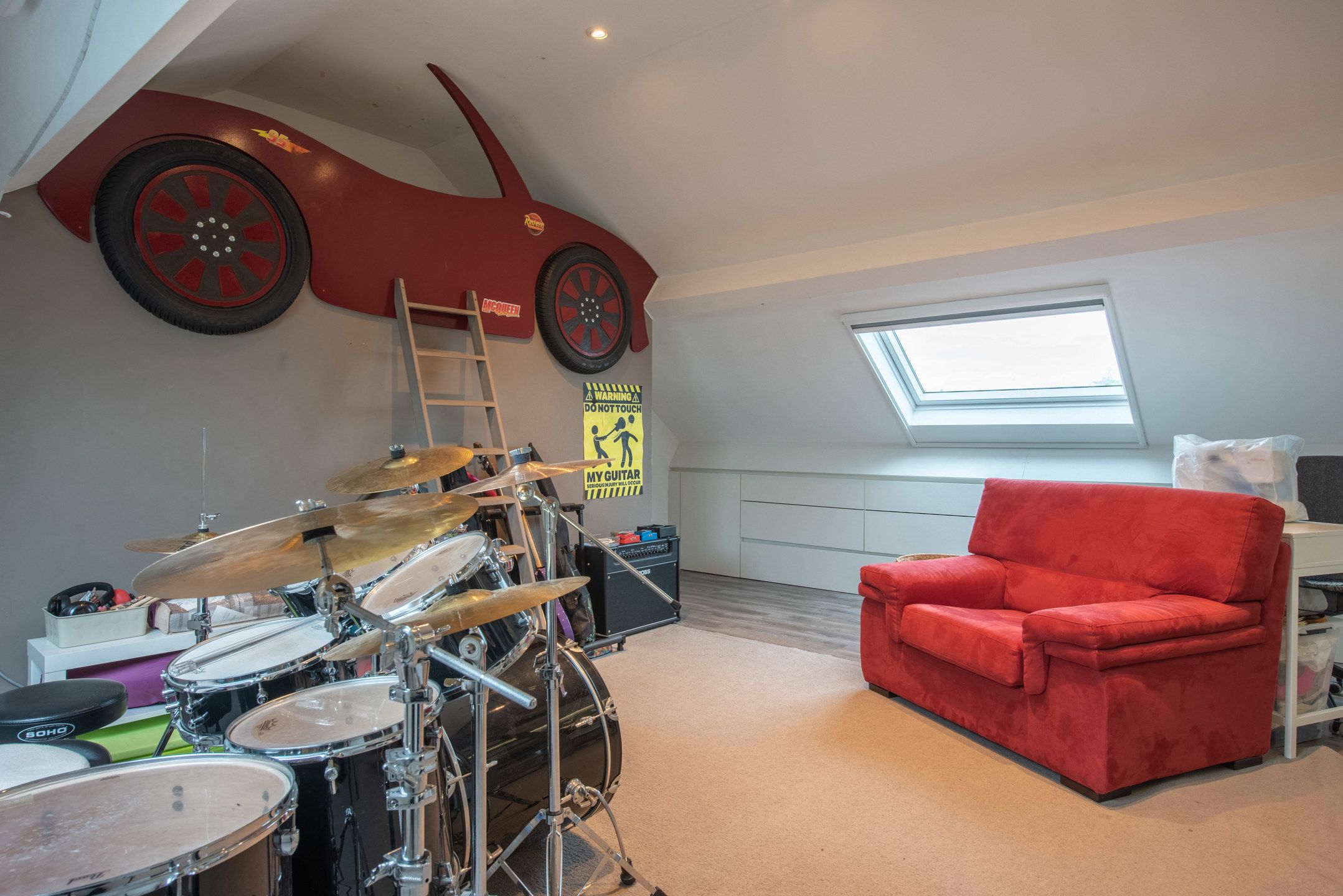 Verrassende woning met riante atelier te Spouwen foto 32