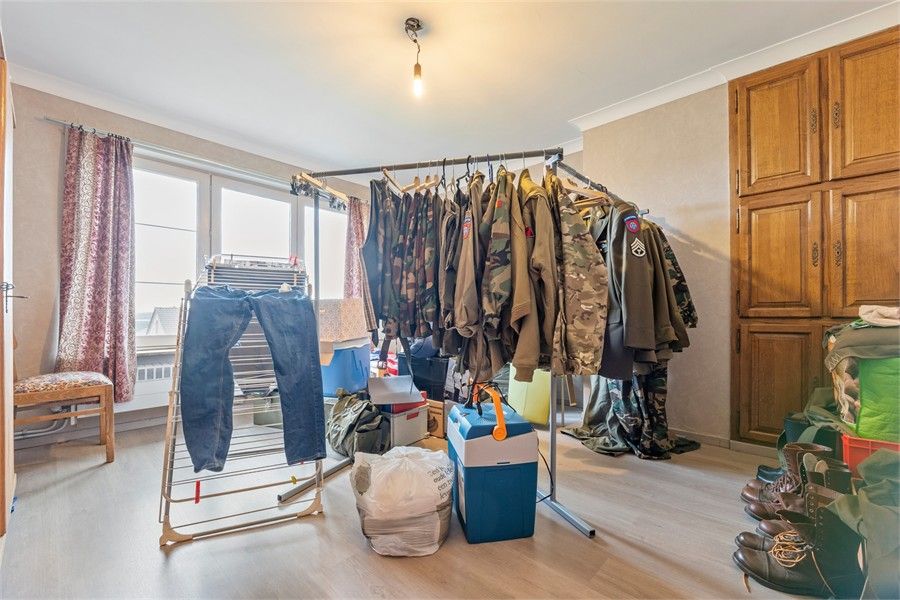 RUIME GEZINSWONING BOORDEVOL POTENTIEEL IN NIEUWERKERKEN foto 22