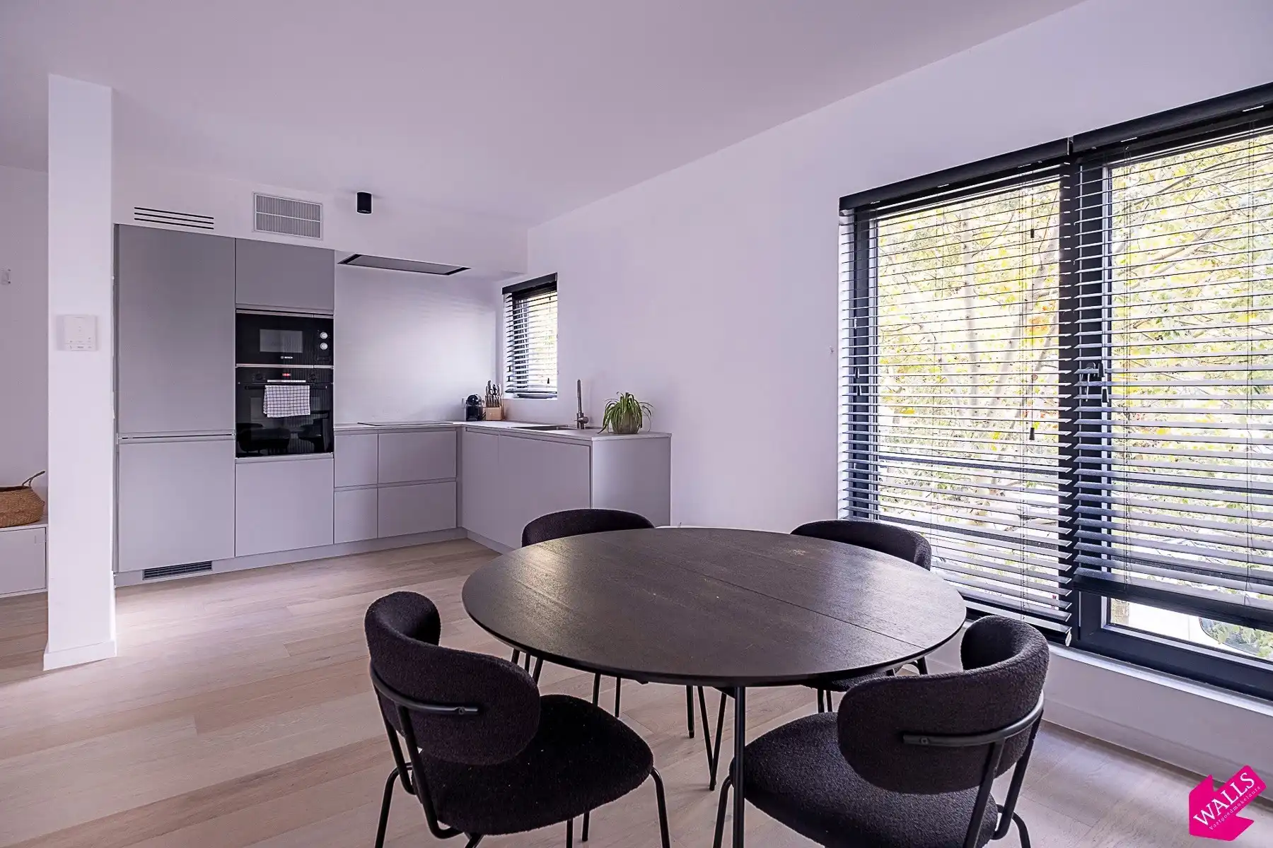 Luxueus afgewerkt en instapklaar appartement foto 6