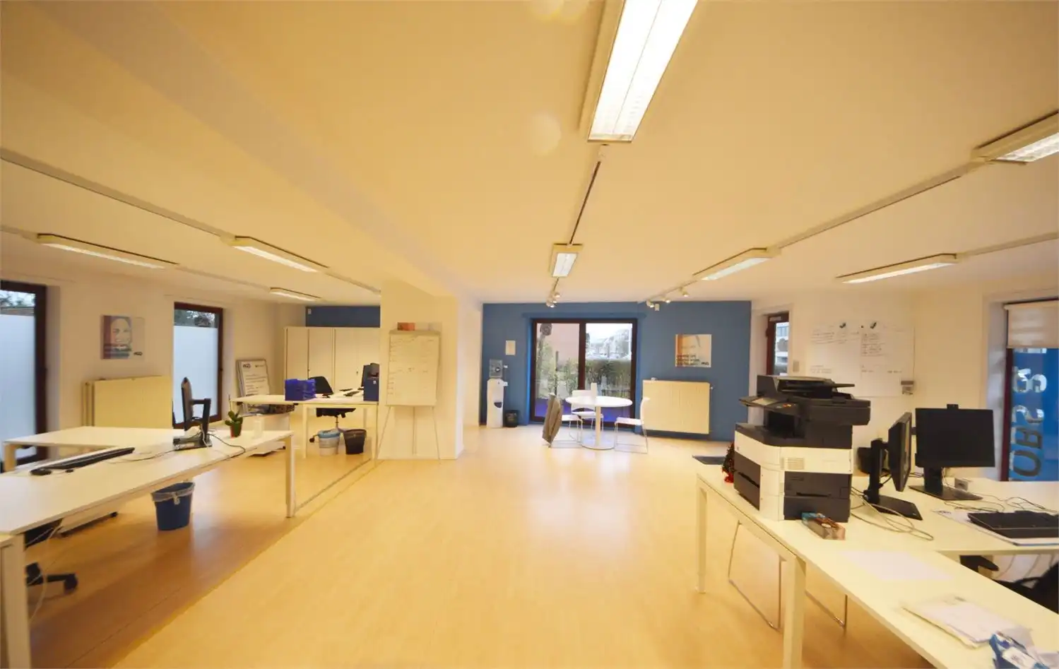 ZICHTLOCATIE MET VOORGELEGEN PRIVE PARKING foto 5