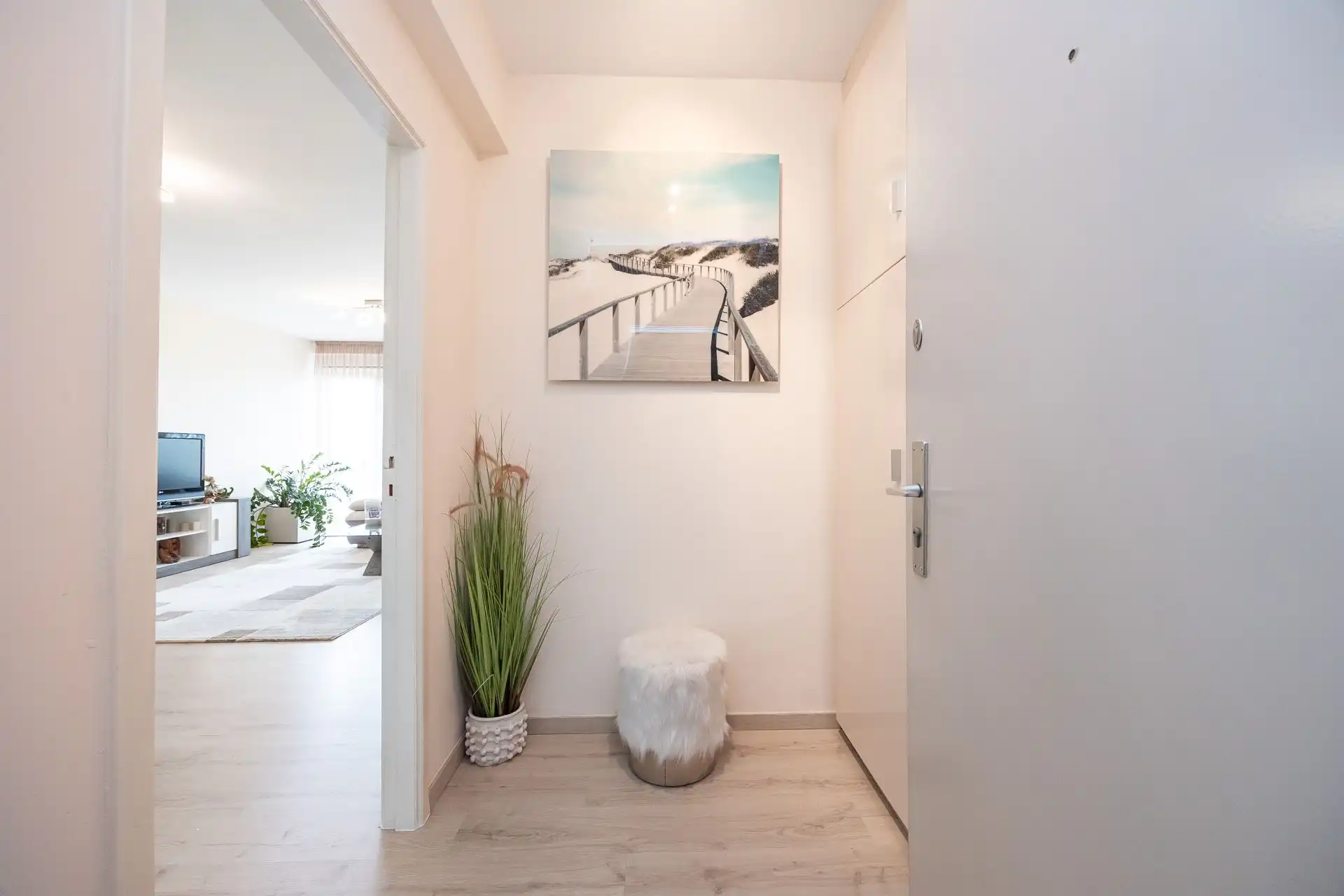 Verzorgd appartement met terras op uitstekende locatie foto 3