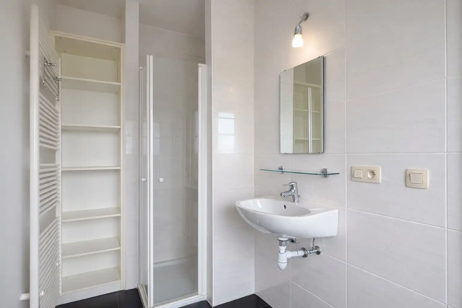 Fermette met atelierruimte/opslagruimte op prachtige locatie foto 12