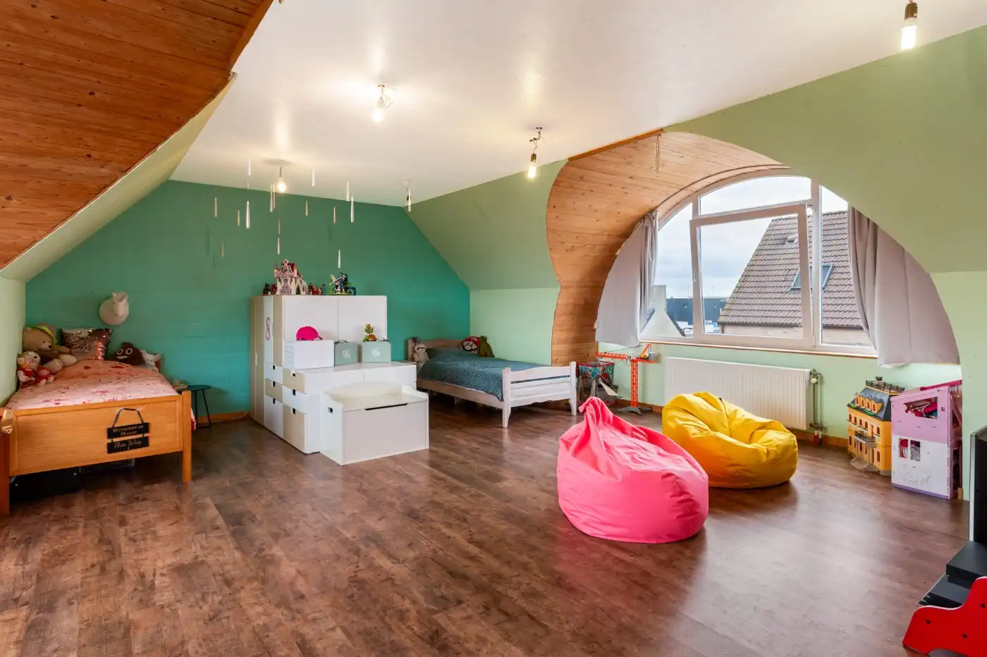 Centraal gelegen, ruime woning met 3 slpk. en tuin foto 20