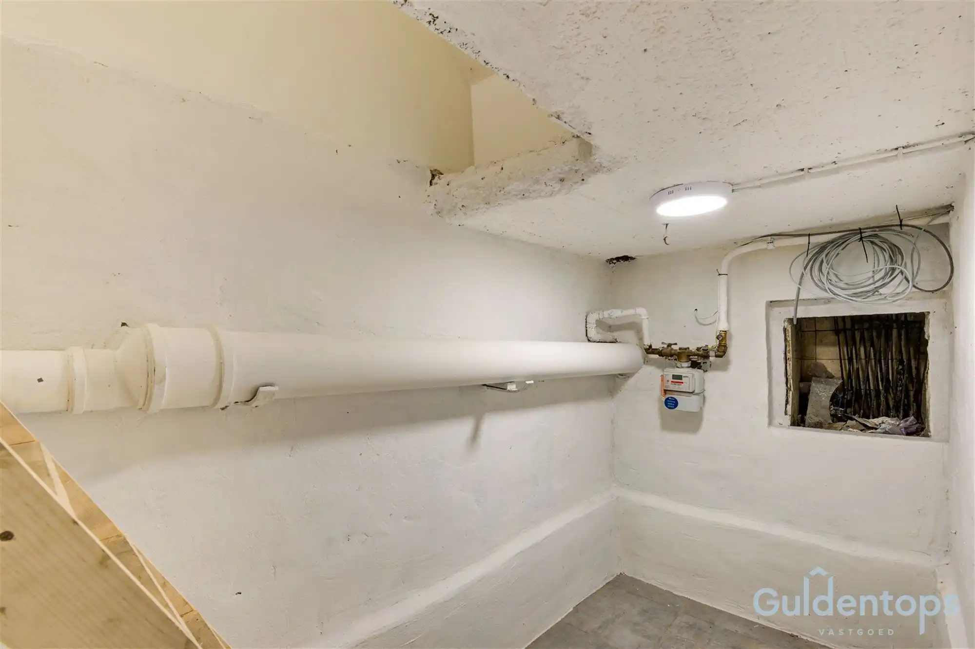 knappe, vernieuwde gezinswoning met tuin in hartje Berchem foto 30