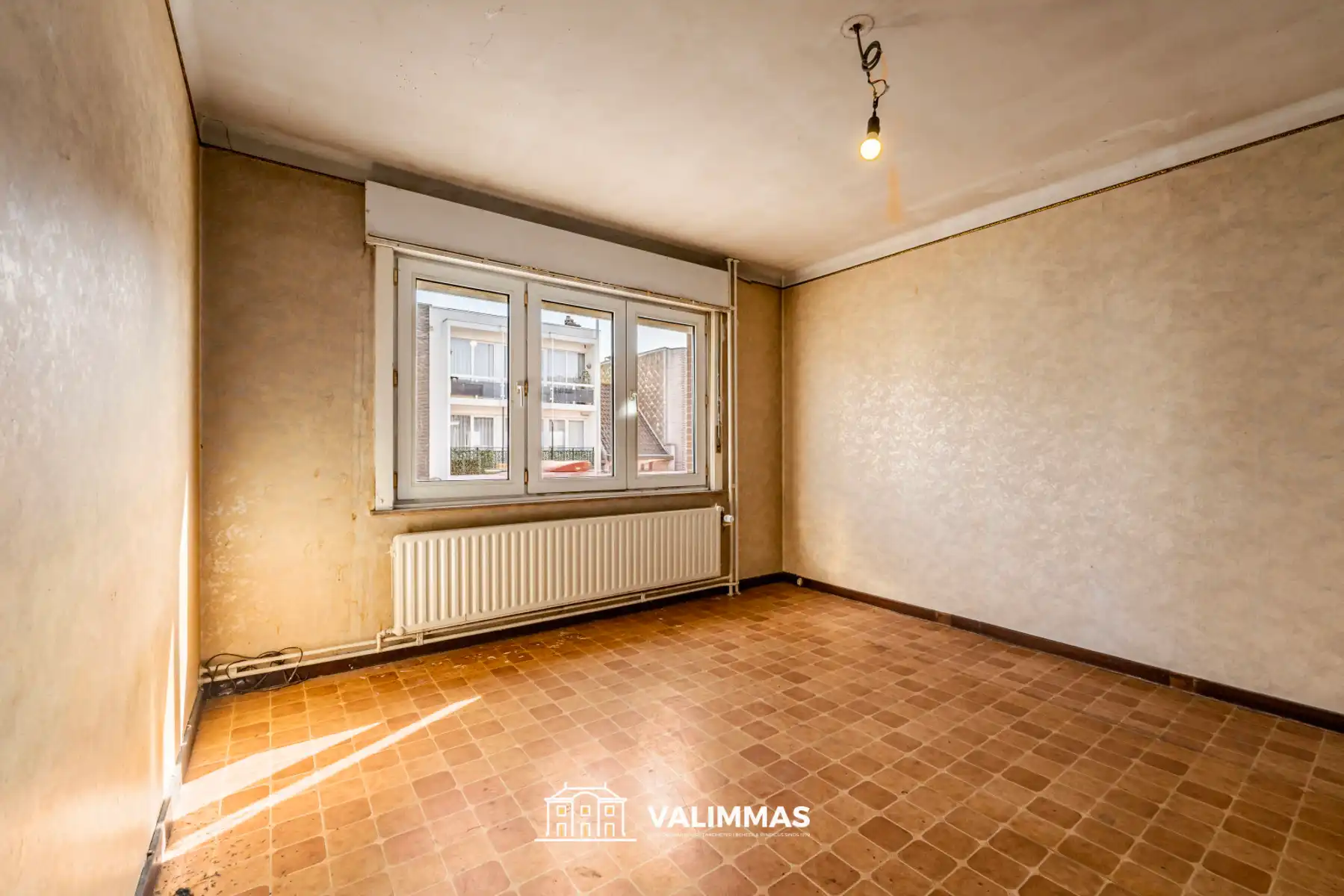 Degelijke, maar nog op te knappen woning met grote tuin... foto 21