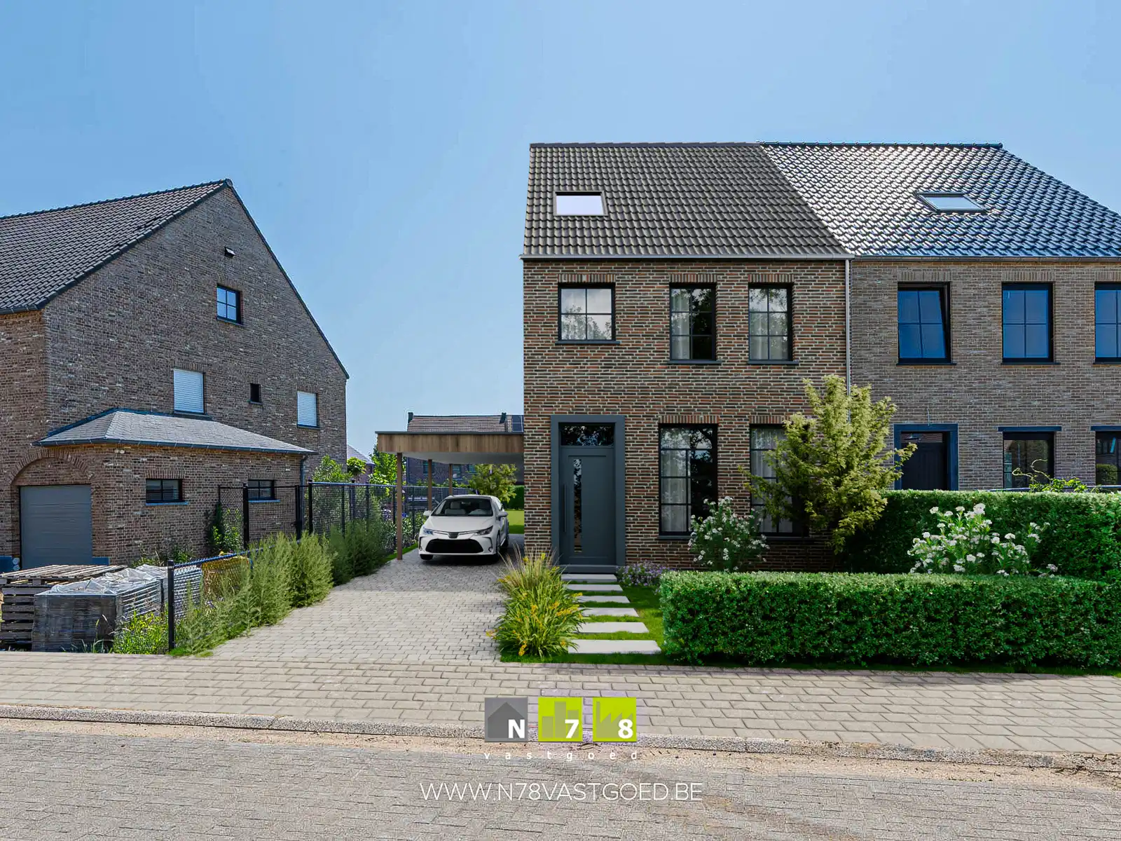 Grond te koop foto {{pictureIndex}}