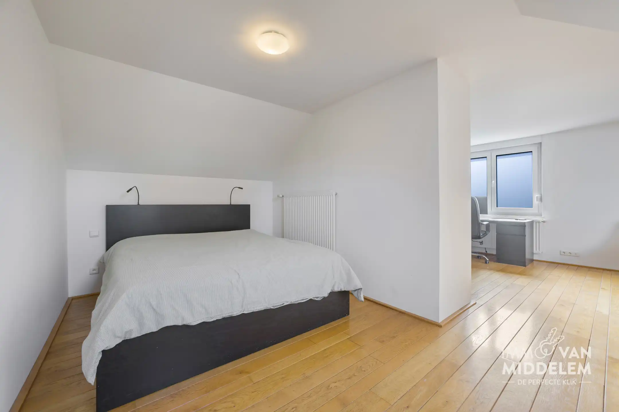 INSTAPKLARE WONING MET 4 KAMERS, TUIN EN GARAGE foto 8