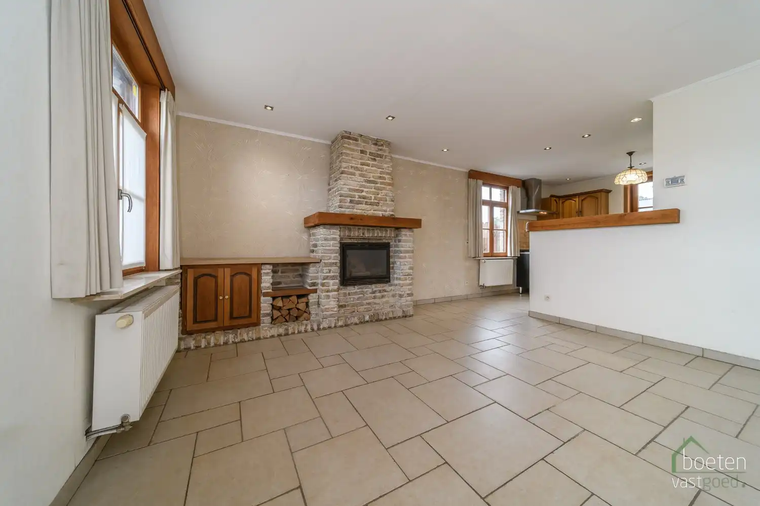 DE PANNE: Charmante woning met 5 slaapkamers, 2 badkamers en ruime tuin op 1.250m² totale grondoppervlakte. foto 5