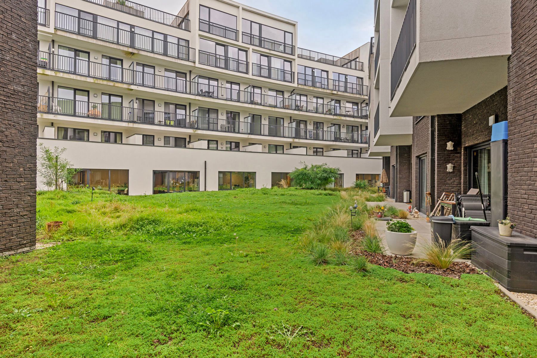 Moderne, nieuwe assistentiewoningen Parkrand foto 30