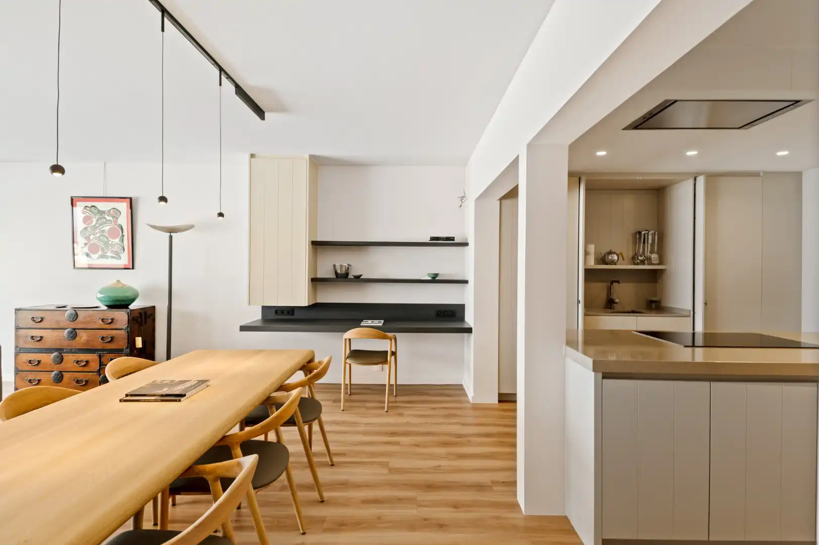 Gemeubeld appartement, in de gerenommeerde residentie “Globe”, prachtig gelegen op de Zeedijk in het Zoute foto 3