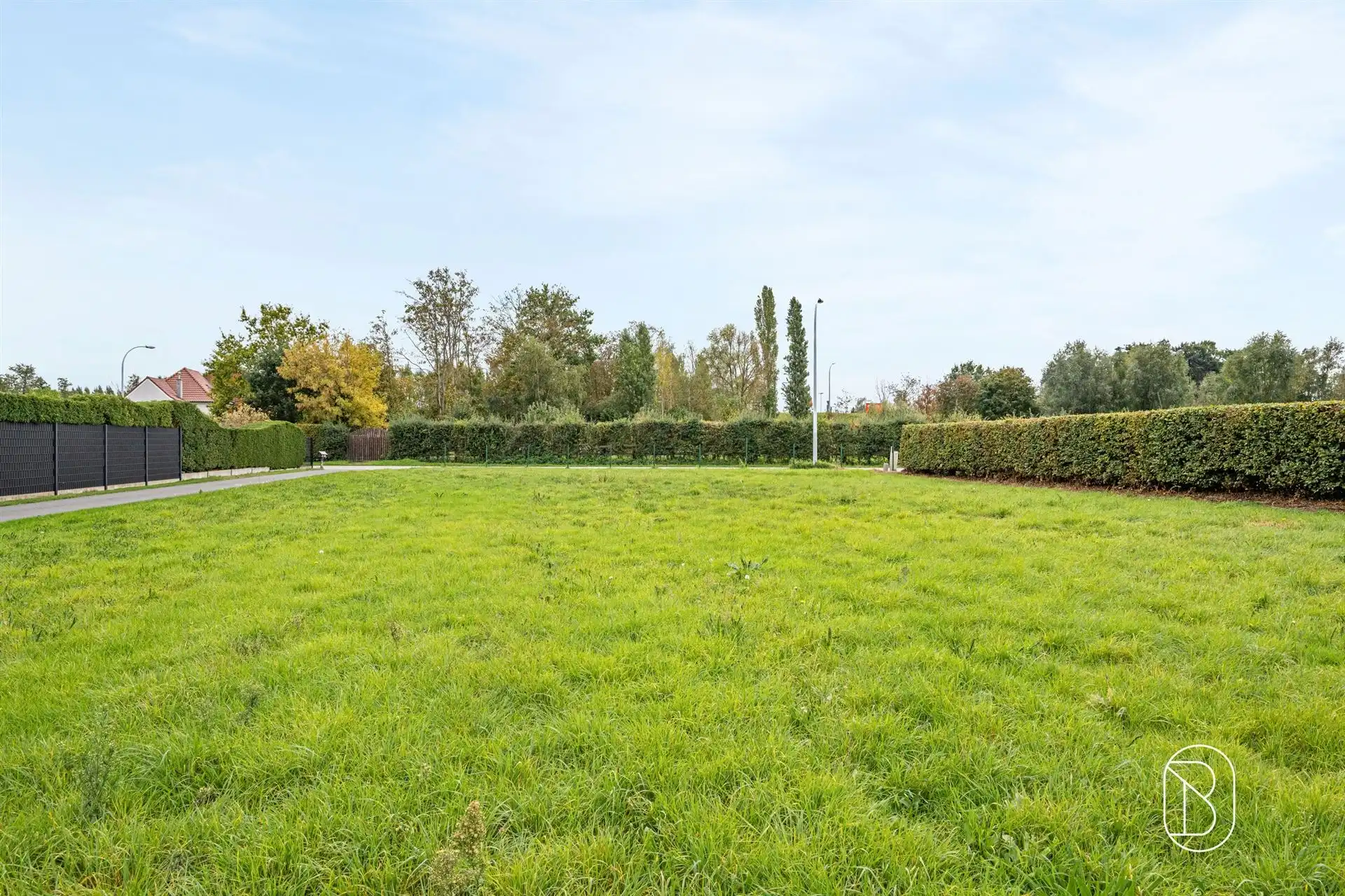 Centraal gelegen bouwgrond voor open bebouwing op 2885m foto 2