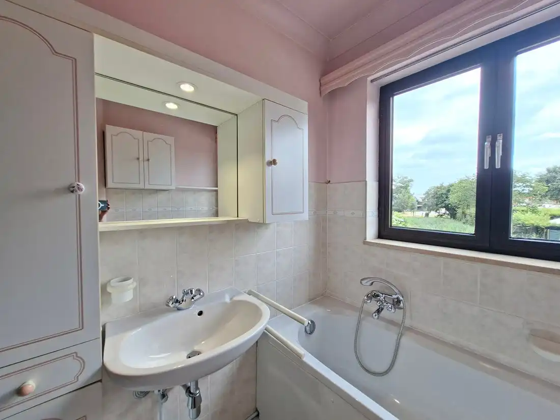Leuk gerenoveerde rijwoning te Kiewit (Hasselt) foto 13