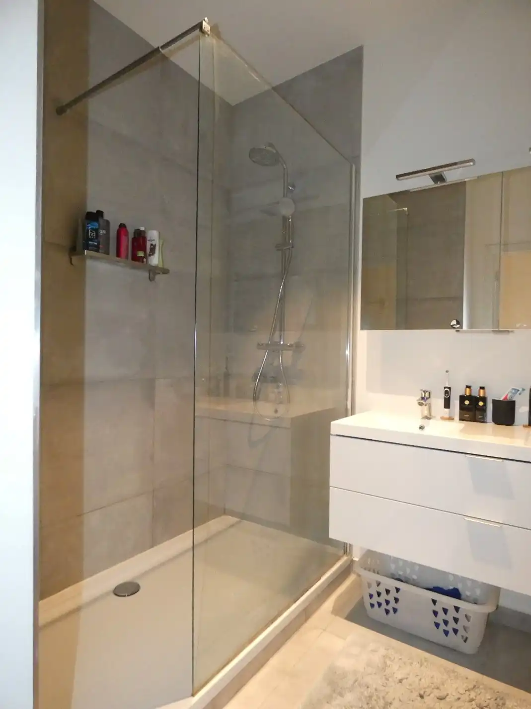 Gezellig appartement, gelijkvloers, met 1 slaapkamer en garage. foto 13