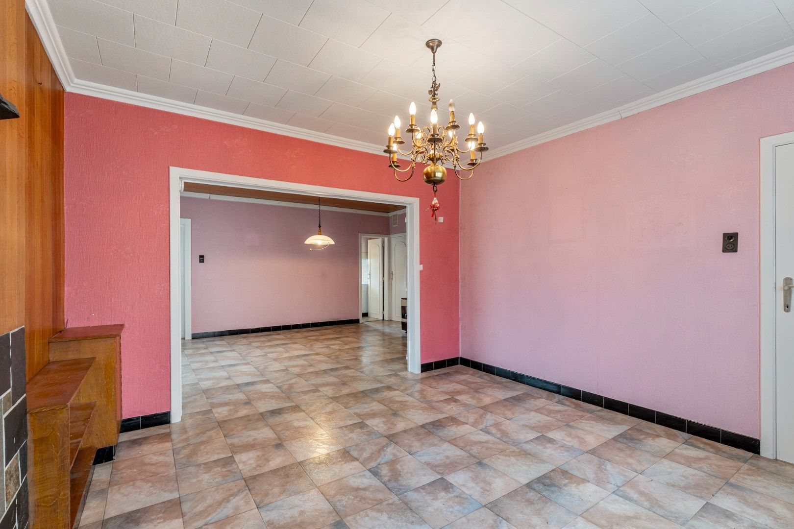 Te renoveren vrijstaande woning op een gunstig gelegen perceel van 12a 07ca vlakbij het centrum foto 9