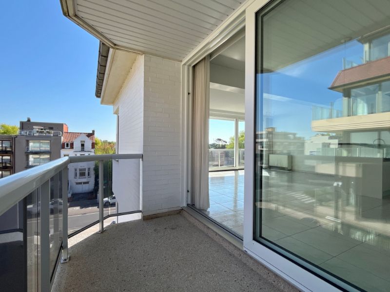Stralend hoekappartement in het hart van Oostduinkerke-bad foto 11