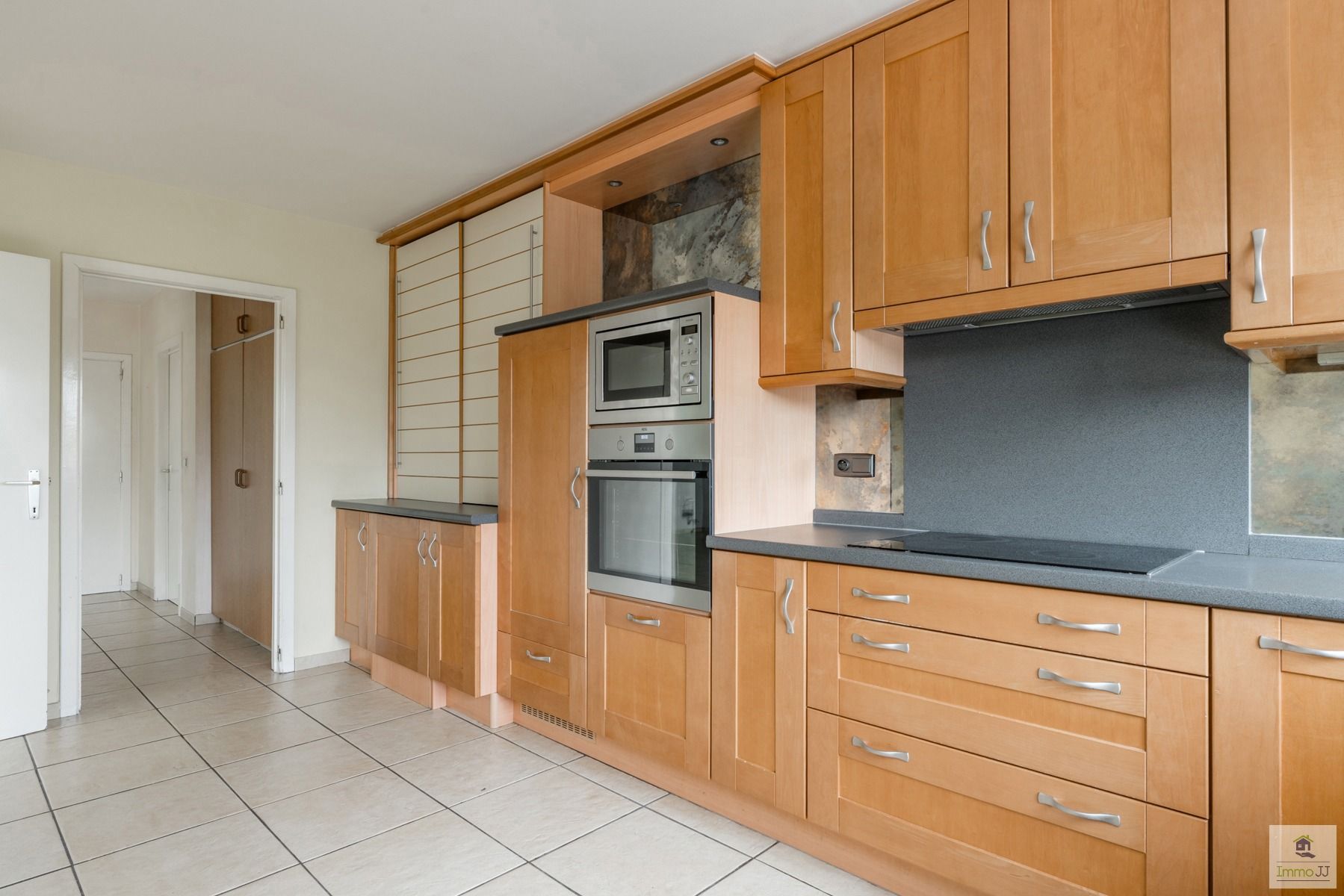 Ruim appartement (150m²) met 3 slaapkamers foto 5