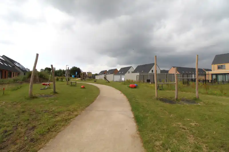 Energiezuinige halfopen woning in Meulebeke foto 14