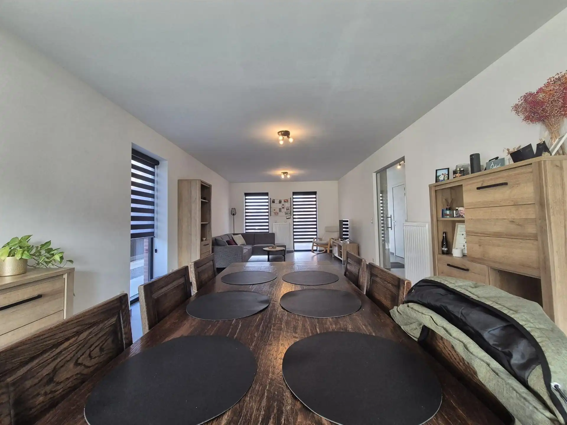 Ruime energiezuinige woning in rustige straat. foto 4