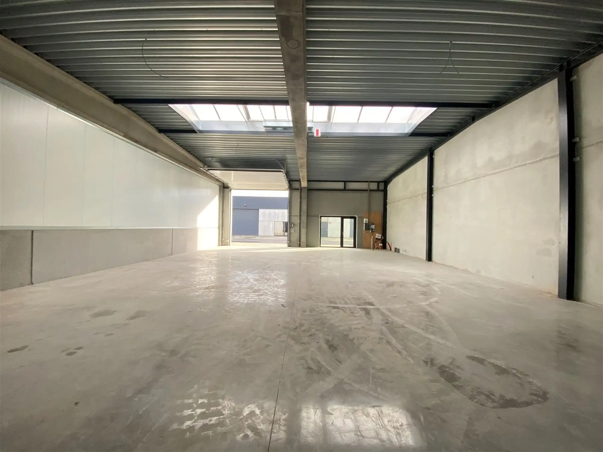 KMO-unit van 207m² in bedrijventerrein De Melkerij in Evergem-Sleidinge foto 4