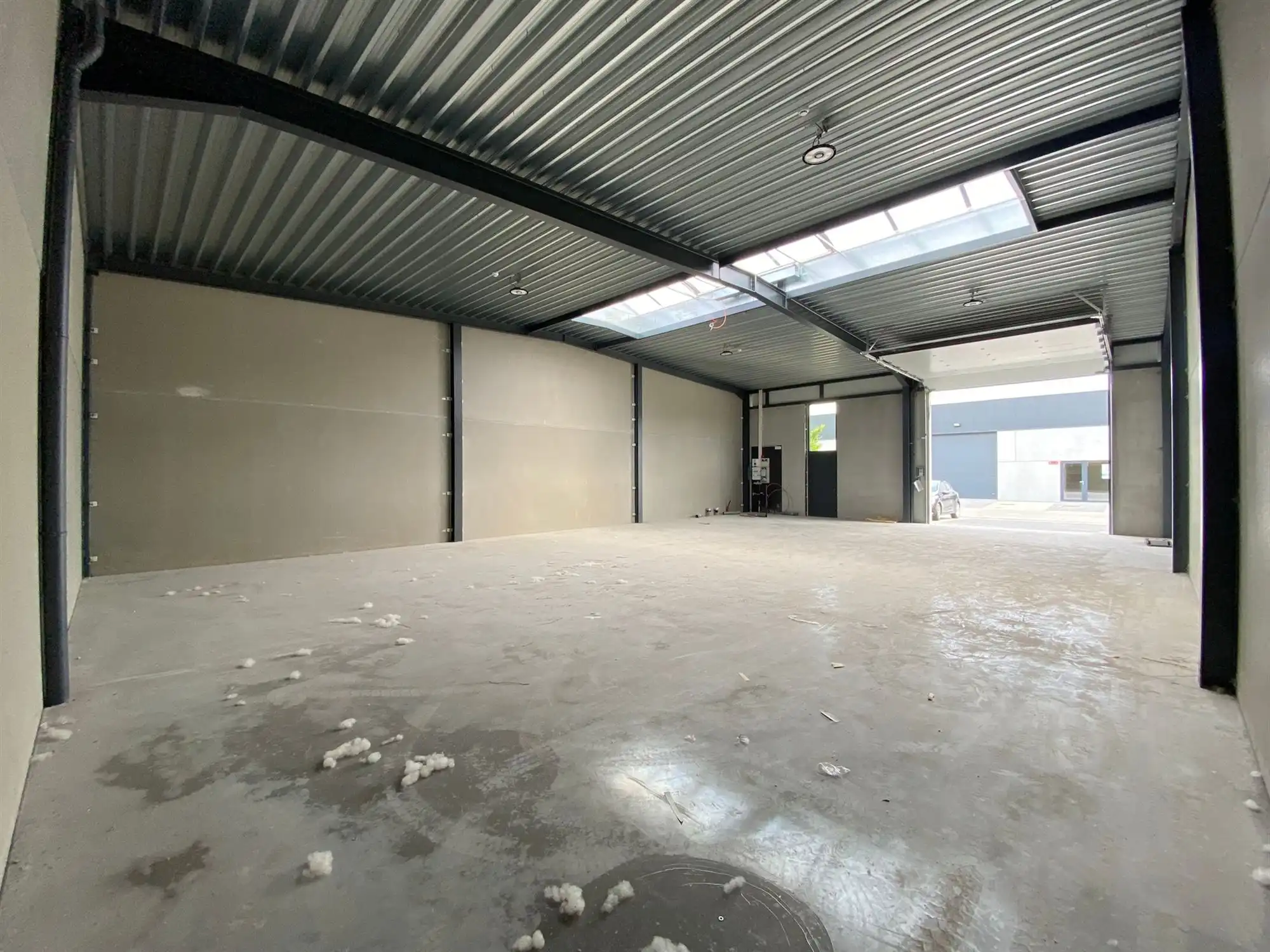 KMO-unit van 207m² in bedrijventerrein De Melkerij in Evergem-Sleidinge foto 4