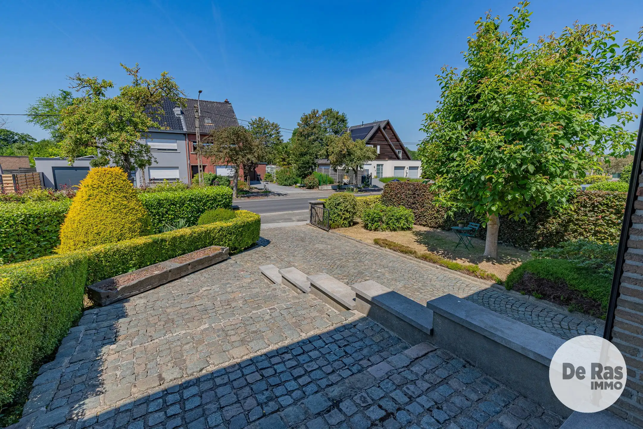 NIEUWERKERKEN – Statige en bijzonder ruime gezinswoning  foto 36