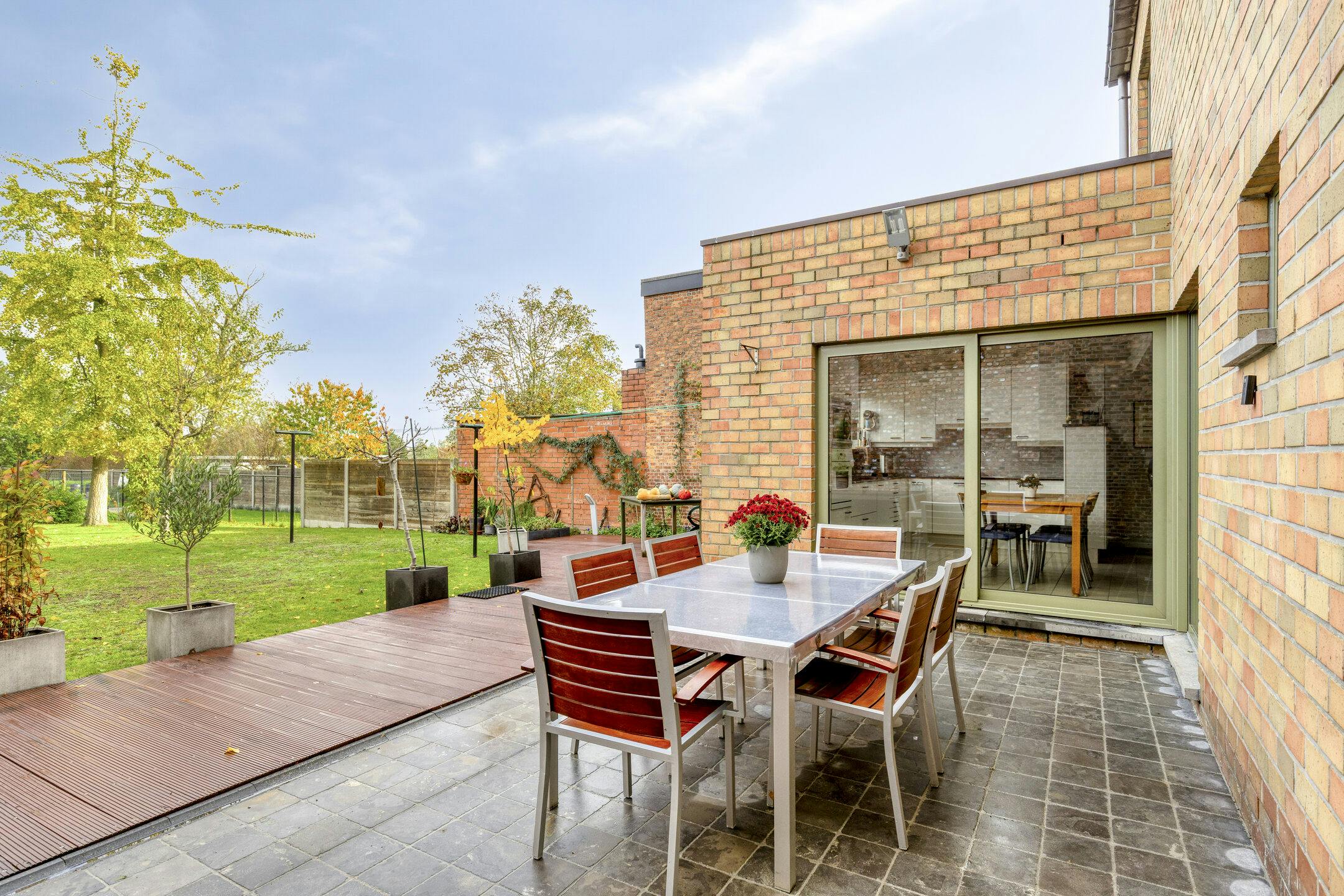 Ruim huis met 5/6 slaapkamers, garage en tuin in Boom foto 24