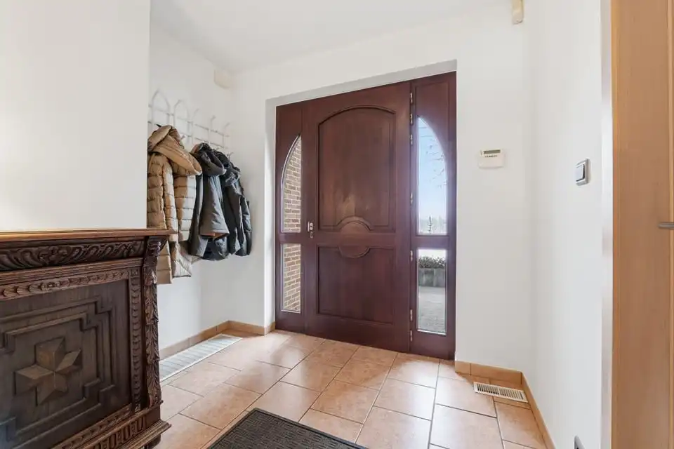 EXCLUSIEVE GEZINSWONING MET RUIME TUIN, 252M² WOONCOMFORT EN TOPLIGGING IN SINT-TRUIDEN foto 5