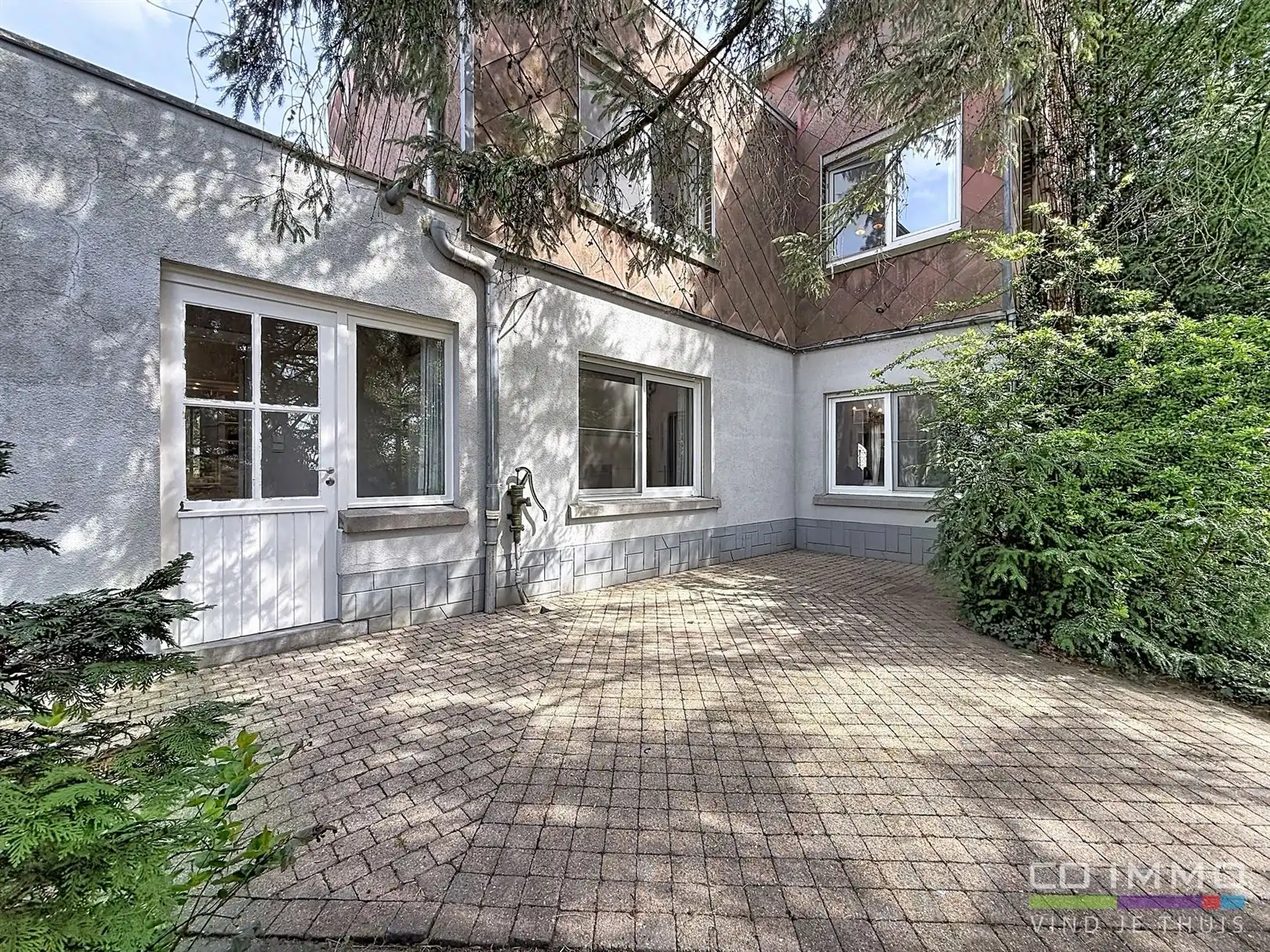 Karaktervolle woning, 4 slpks op een perceel van > 1 hectare foto 32