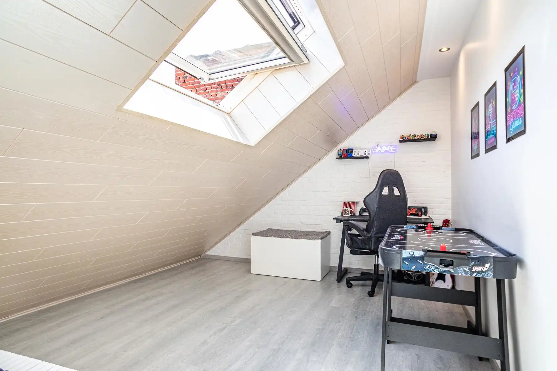 Instapklare woonst met 4 slpk, kelder, ZO-tuin + uitweg foto 21