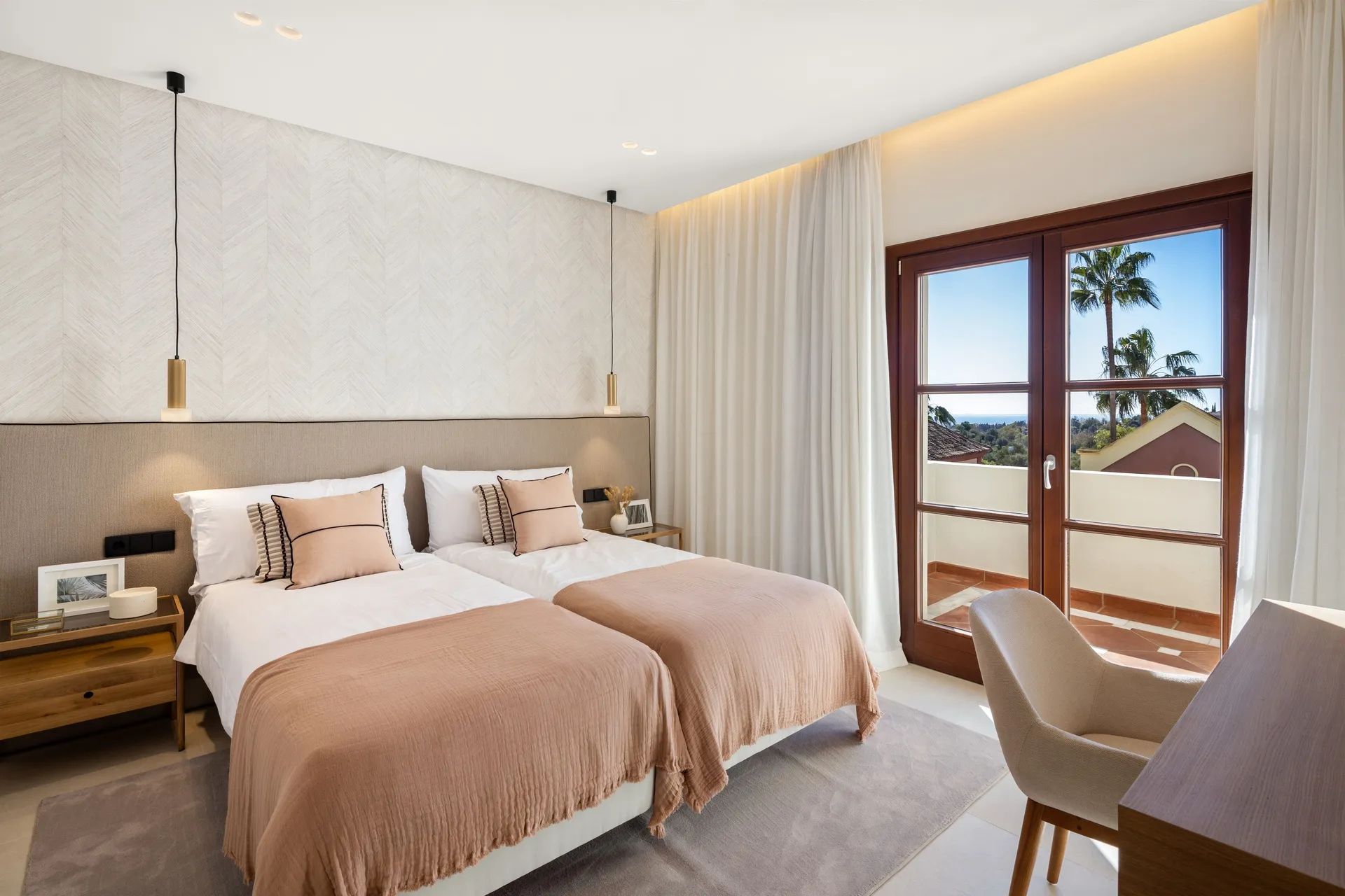 Ervaar de perfecte mix van Mediterrane charme en moderne luxe in deze exclusieve villa in Sierra Blanca foto 5
