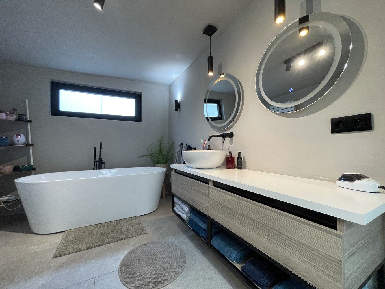 Verrassend ruime en volledig gerenoveerde woning met 3 slaapkamers en tuin foto 9