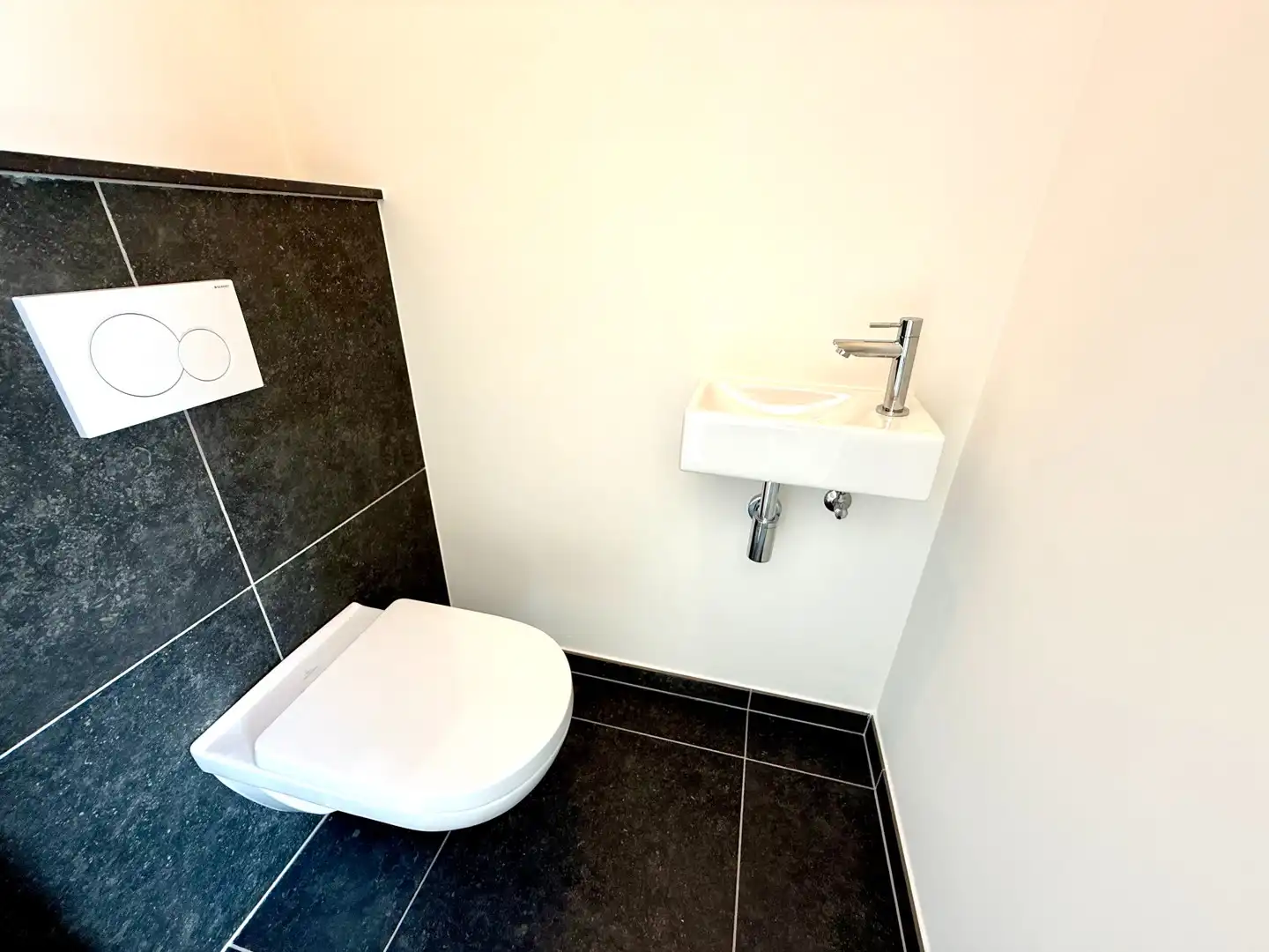 Volledig nieuwbouw, verrassend ruime en lichtrijke gezinswoning met 3 slaapkamers foto 21