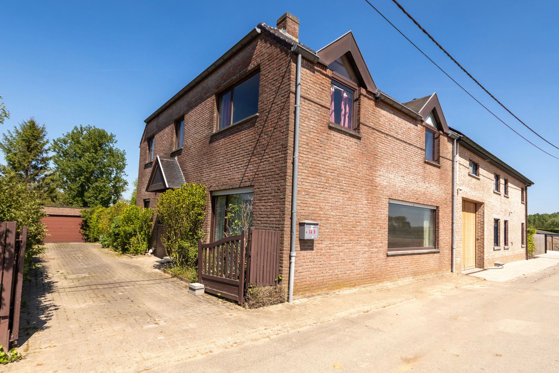()=>{if(producerUpdateValueVersion(node),producerAccessed(node),node.value===ERRORED)throw node.error;return node.value} Jaak Calloensstraat 14b - 1600 Sint-Pieters-Leeuw