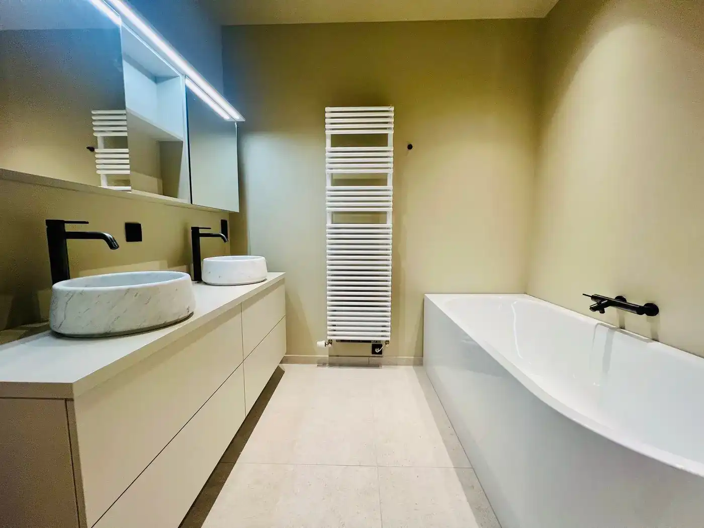 Exclusief villa-appartement met hoogstaande afwerking op toplocatie foto 13