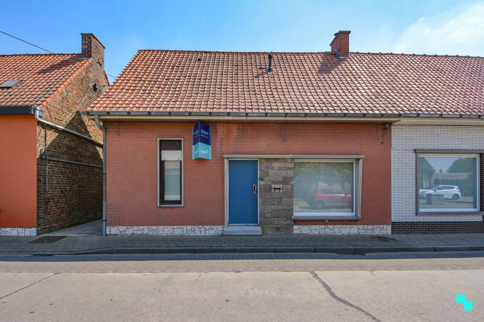 Licht te renoveren HOB op De Ruiter te Roeselare foto 2