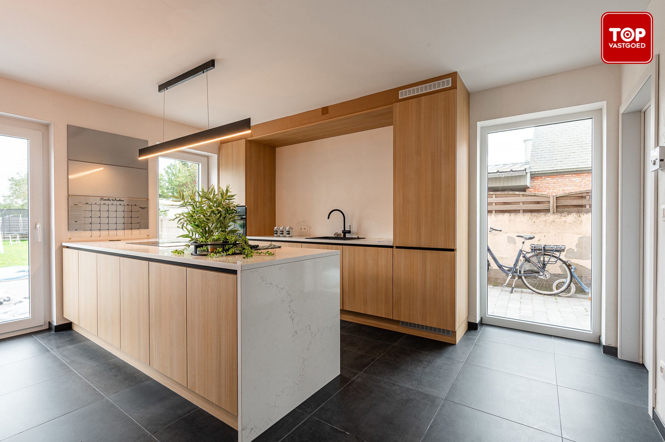 Instapklare BEN-woning met 4 slaapkamers, garage en royale tuin foto 9