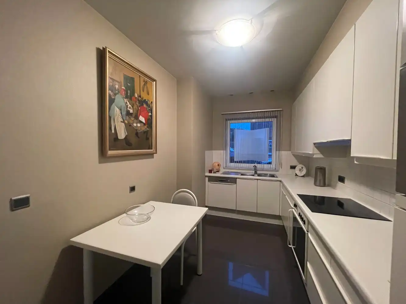 Gunstig gelegen woning met groot terras/tuin + een inpandige én een aparte garage foto 8