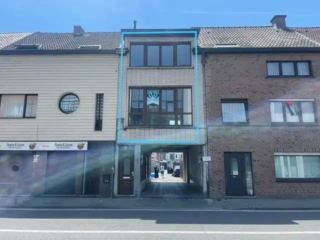 Lichtrijk duplex appartement op centrale ligging in Gent foto {{pictureIndex}}