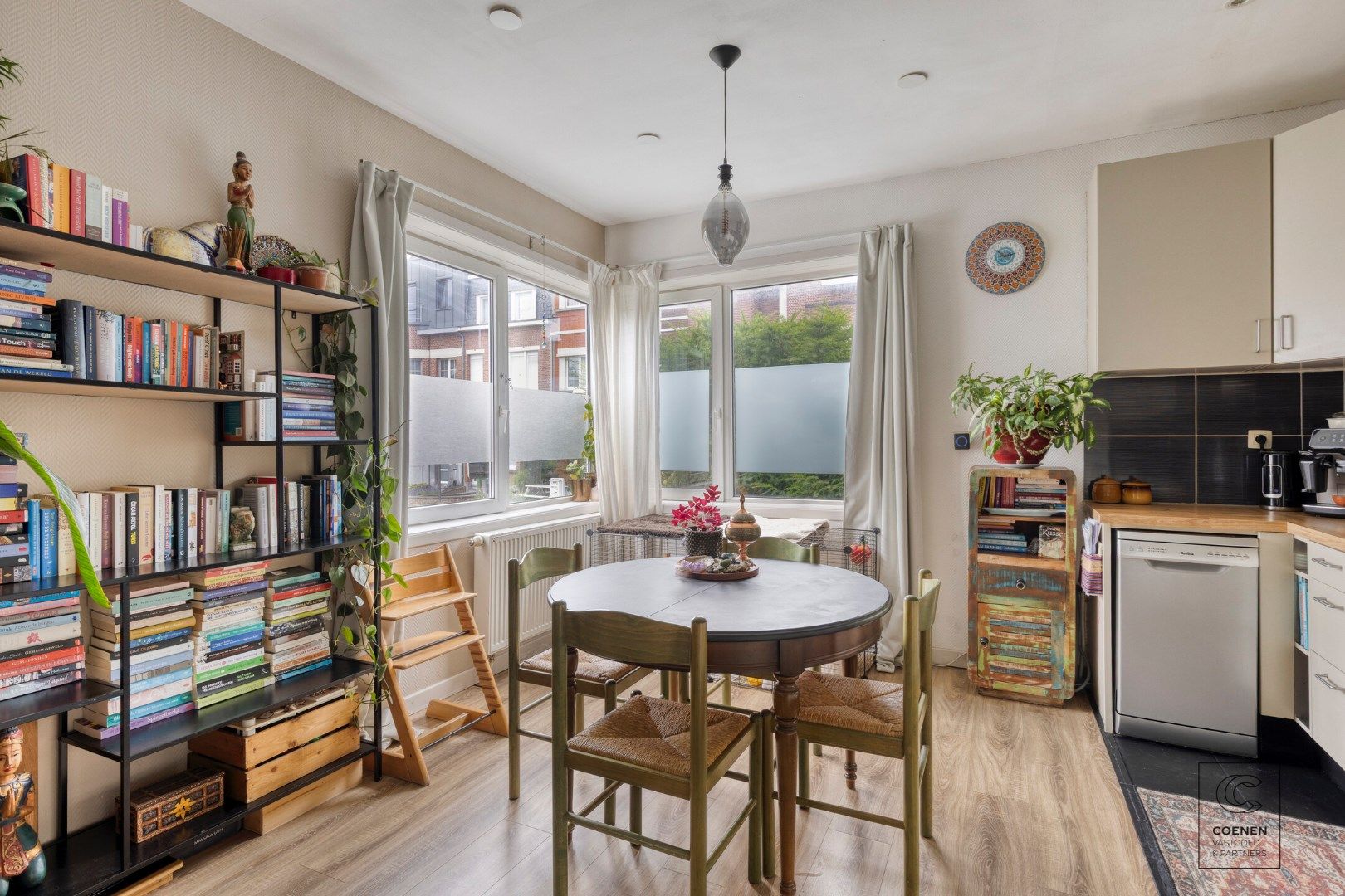 Gelijkvloers appartement met 2 slaapkamers op een rustige locatie te Deurne!  foto 3