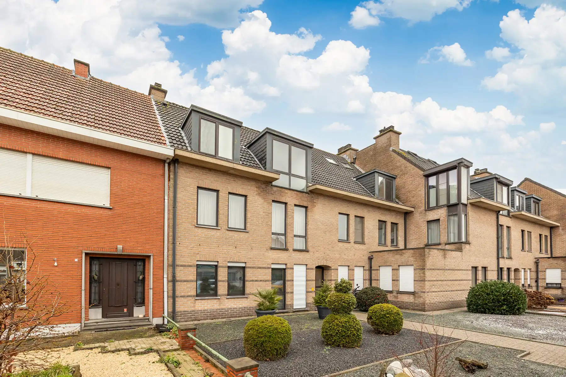 2 slaapkamer-appartement met 2 garages nabij centrum van Stabroek-Putte! foto 12