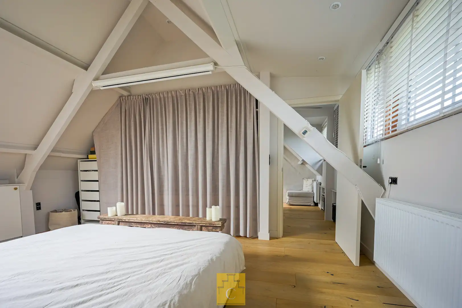 knap gerenoveerde gezinswoning, landelijke stijl met eigentijdse toets, met zonnige tuin en parking foto 26