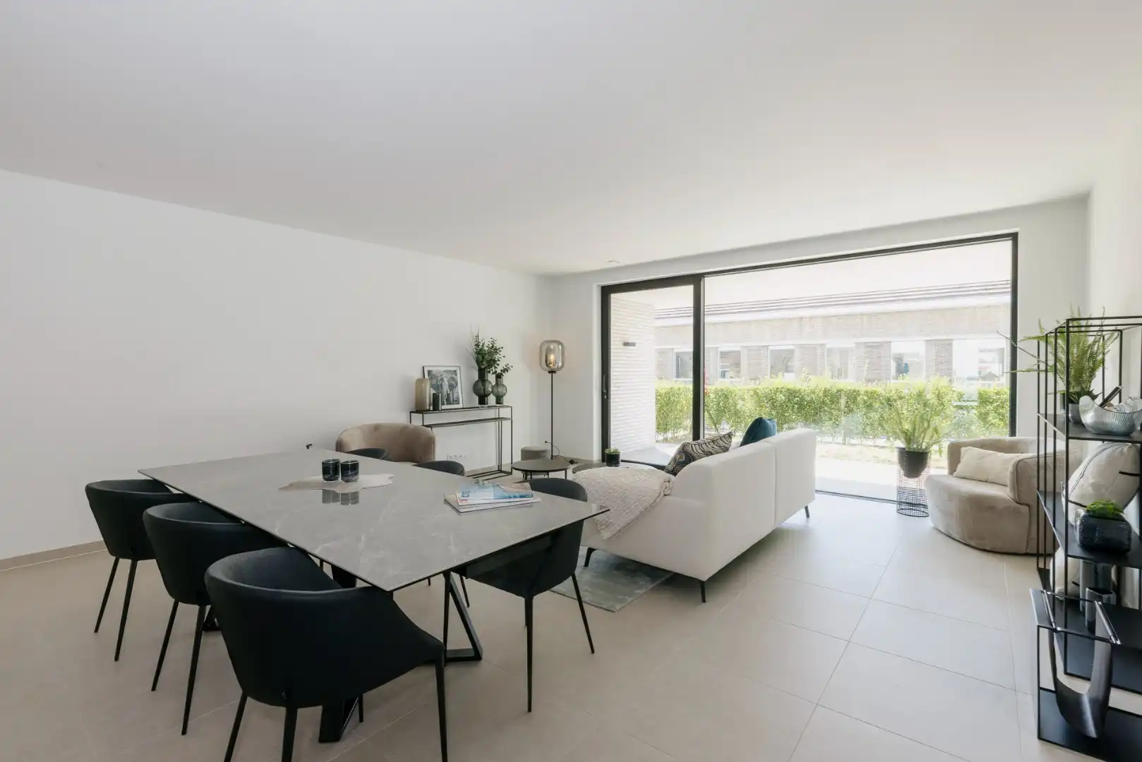Ruim appartement te koop aan 6% btw! foto 2