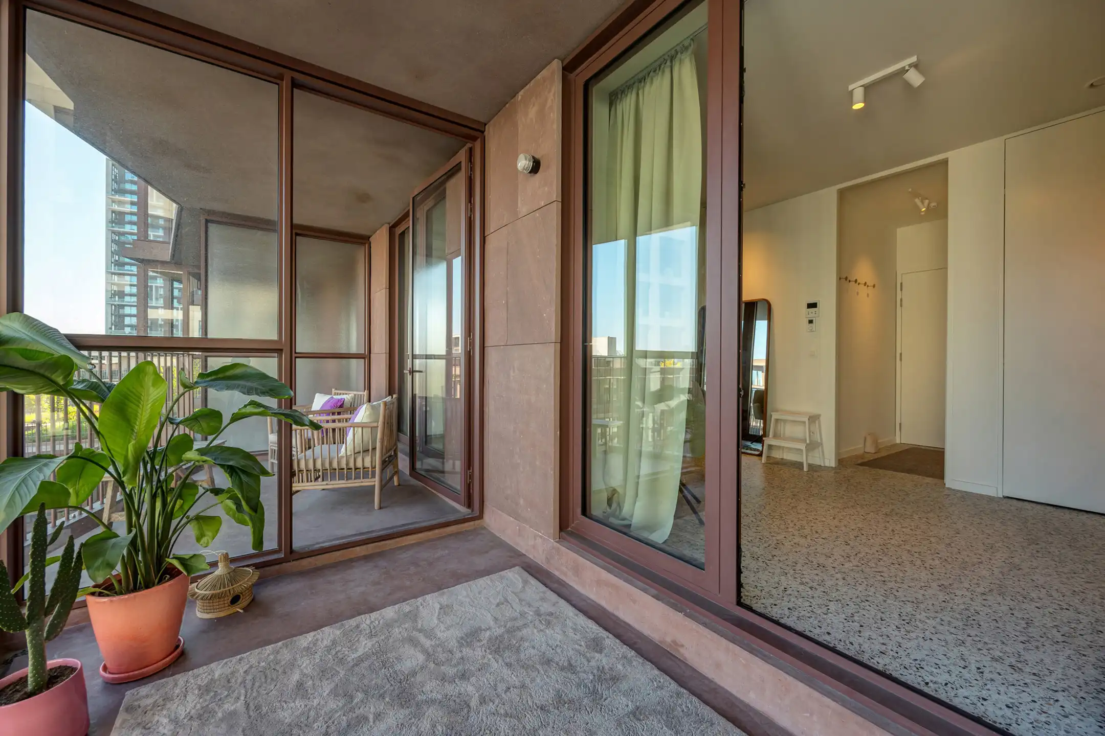 ANTWERPEN-ZUID - Eénslaapkamer appartement met magnifieke terrassen foto 3