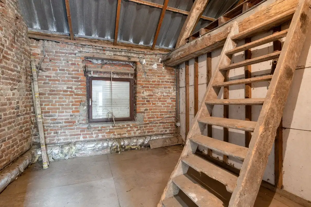 Mogelijkheid om te splitsen in 2 woningen - Half open bebouwing (hoeve) met 5 slaapkamers, tuin, terras en zeer ruime garage in Oorbeek (Tienen)! – EPC 730 kWh/ foto 19