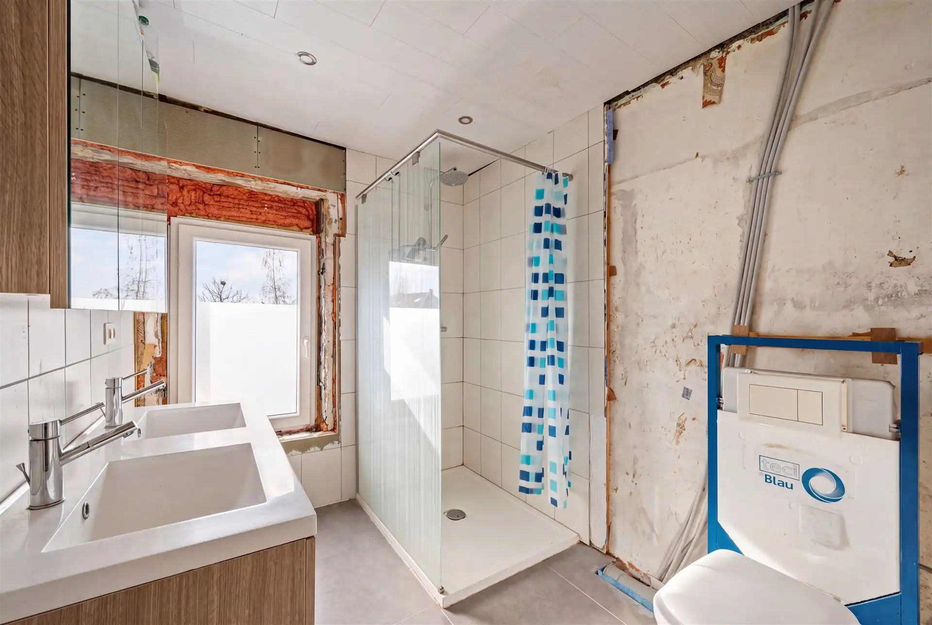 Halfopen woning met garage en tuin in Harelbeke foto 16